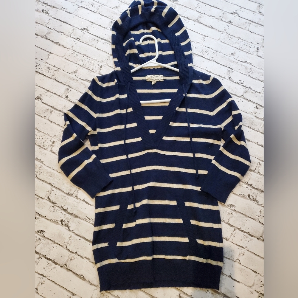 Pink Rose Juniors Hooded Top, Size Small